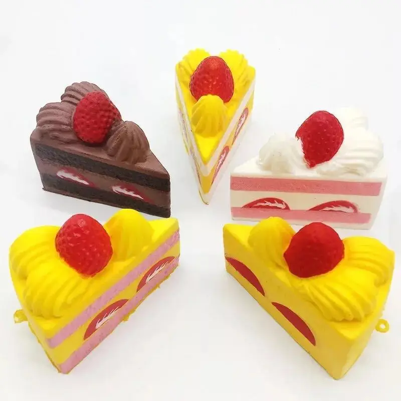Squishy 느린 리바운드 삼각형 작은 케이크 딸기 빵 느린 리바운드 케이크 휴대폰 펜던트 케이크 느린 리바운드 보고서