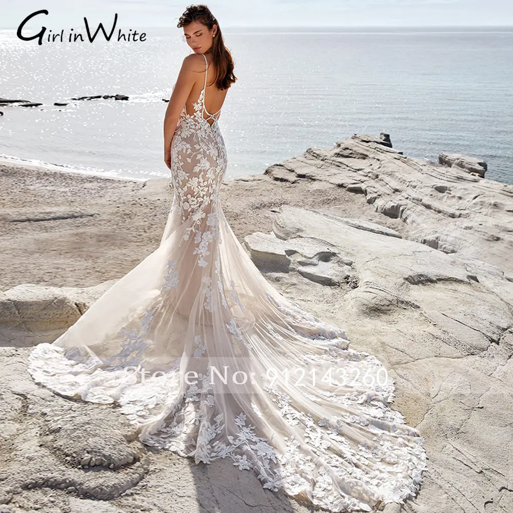 Abiti da sposa a sirena in pizzo con scollo a cuore sexy senza schienale personalizzati Abiti da sposa a tromba con applicazioni di lusso con perline e spalline