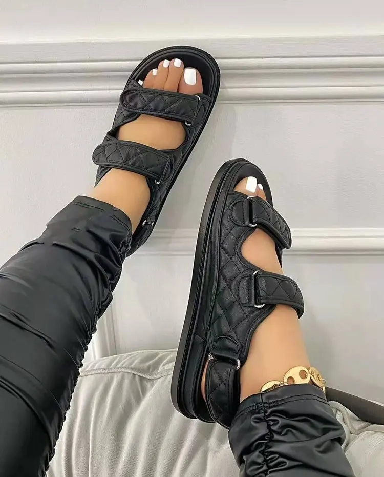 Fashion Sexy Woman sandals Flat with soft sole Black White Sandals Women High Quality Ladies Shoes Summer Platform Sandalias