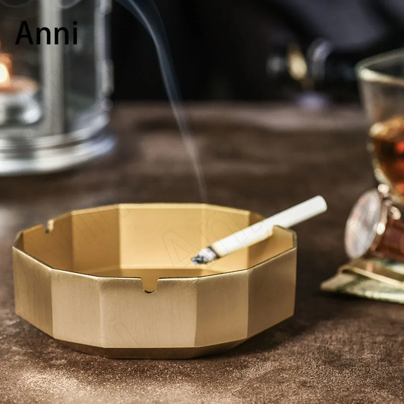 

Creative Brass Ashtrays European Light Luxury Golden Portable Car Ashtray Office Meeting Room Desktop Ash Tray Living Room Decor