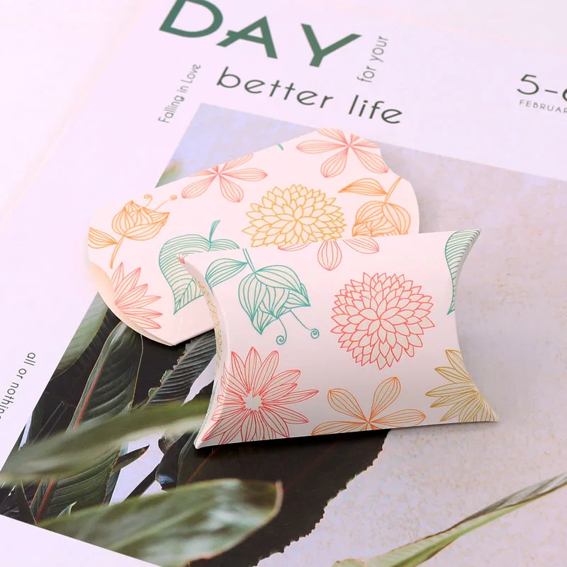 10pcs/lot Multi Flower Printed Pillow Shape Jewelry Paper Boxes 6.5x9x2.5cm Mini Earrings Candy Packing Box Can Customized Logo