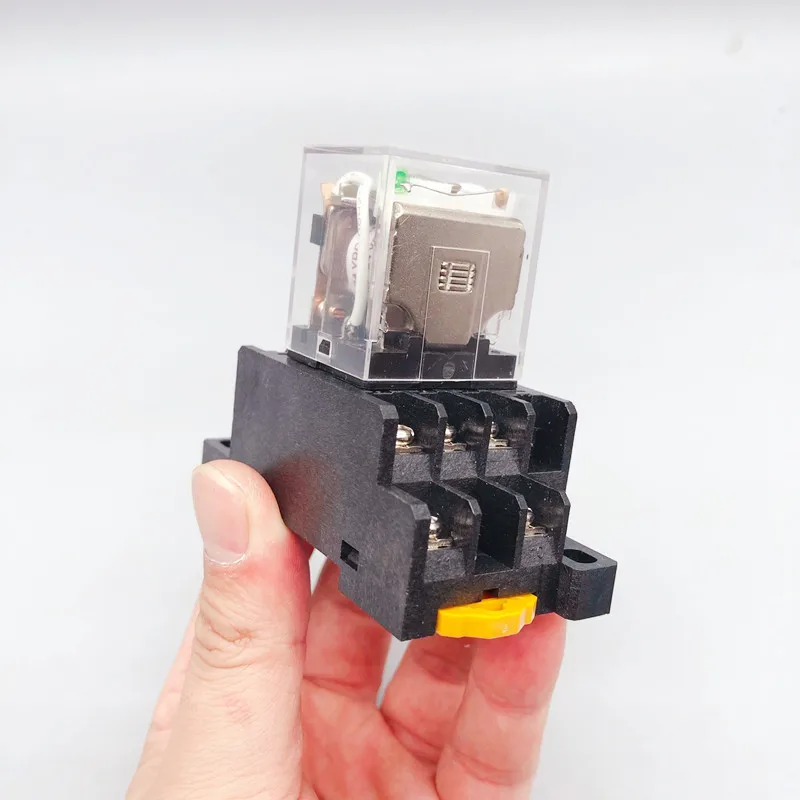 1pcs small coil general electromagnetic intermediate relay with socket base LY3NJ HH63P AC220v DC 12/24V 10A 250V silver contact