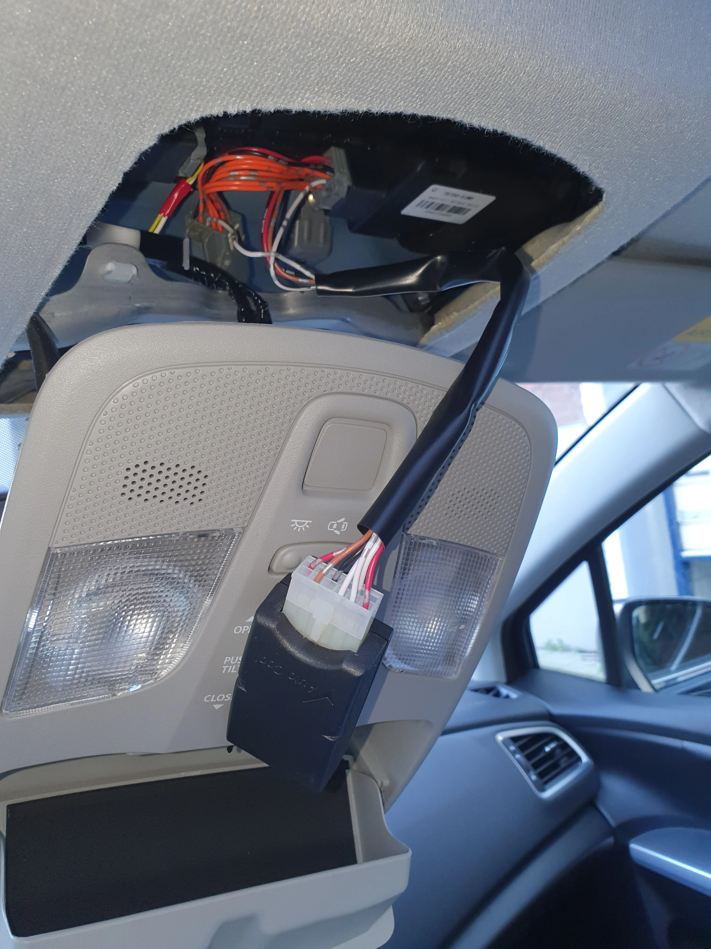 WINSGO Car Auto Power Sunroof Closer For Suzuki S-Cross 2015-2023/Vitara 2016-2023 Sunroof Glass Closed Automatically
