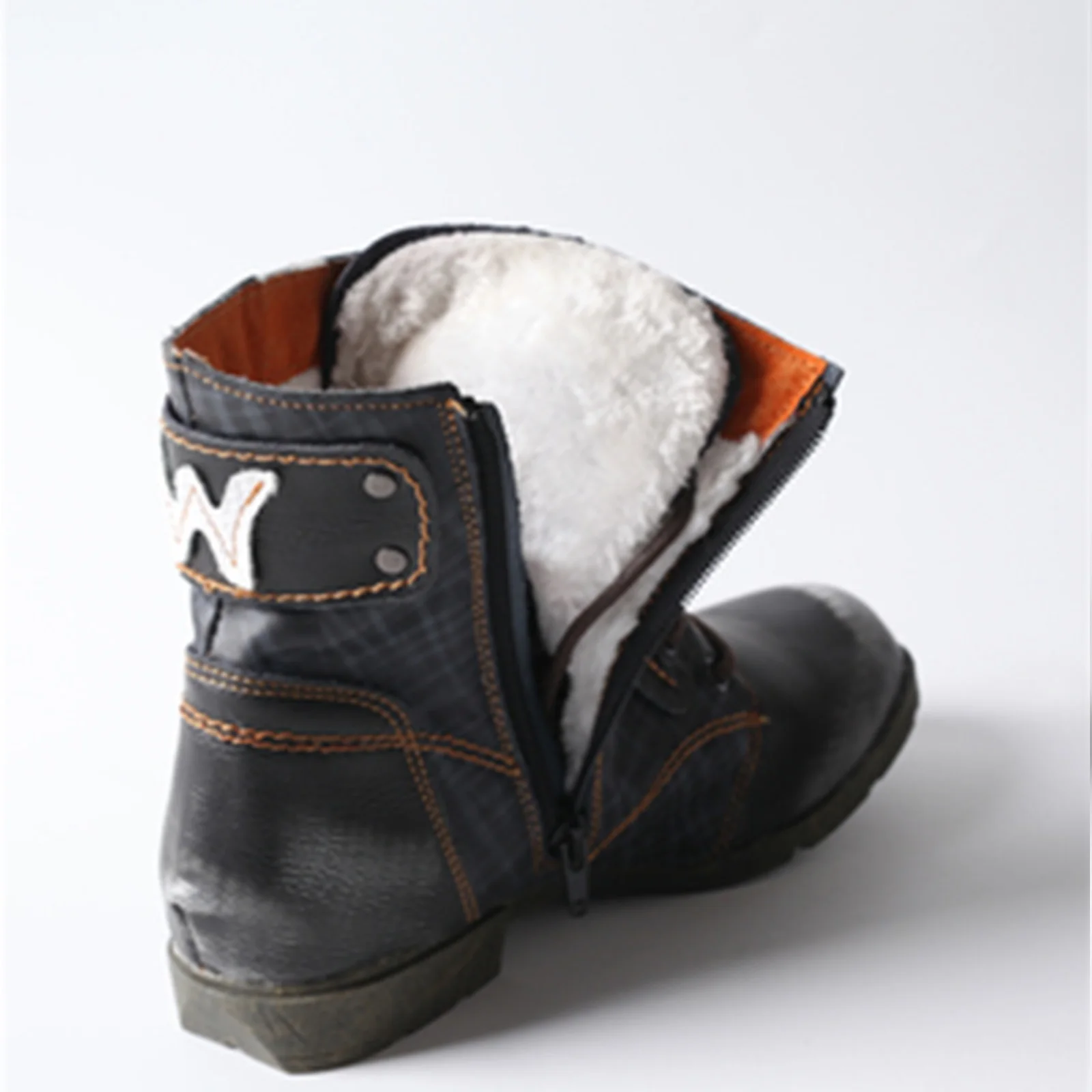 2024 Fashion Boots New Beauty Leather Leisure Middle Top Middle Tube Short Women Shoes