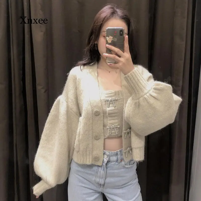 Winter Women's Retro Knitted Cardigan with Rhinestone Buttons V-Neck Long-Sleeved Ribbed Women's Jacket Fashion Chic Top