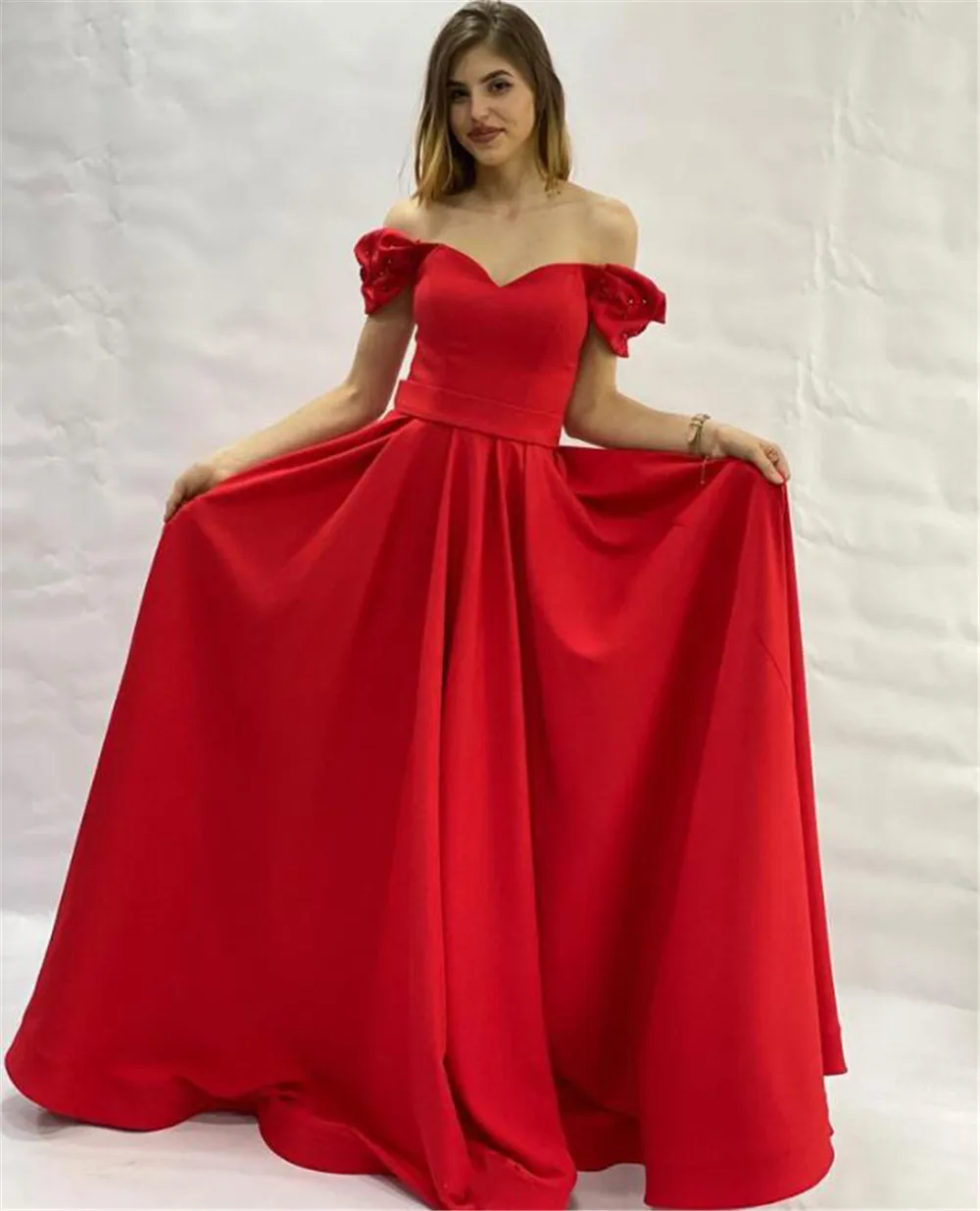 Eeqasn Rood Een Line Satin Avondjurken Lange Parels Uit De Schouder Sweetheart Vrouwen Prom Jassen Formele Speciale Gelegenheid jurk