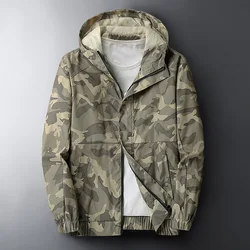 Camouflage Mit Kapuze Jacke Männer der 2021 Frühling Koreanische Im Freien Casual Streetwear Männlichen Atmungsaktive Military Camouflage Windjacken