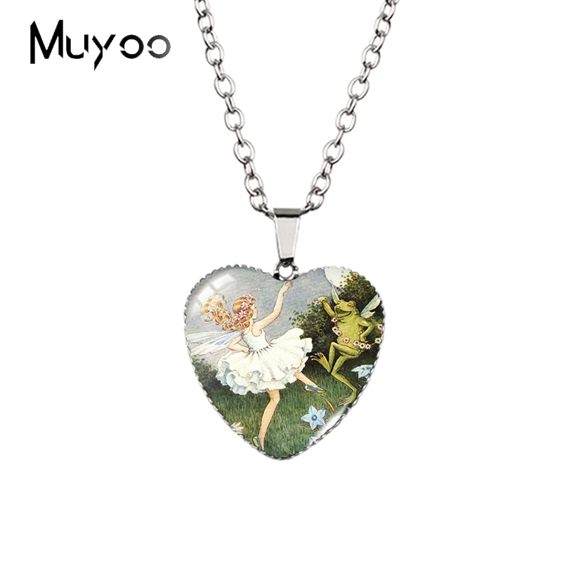 2021 New Vintage Fairy Stories Girls and Frogs Mushroom Oil Paintings Glass Cabochon Heart Pendants Handcraft Necklace HZ3