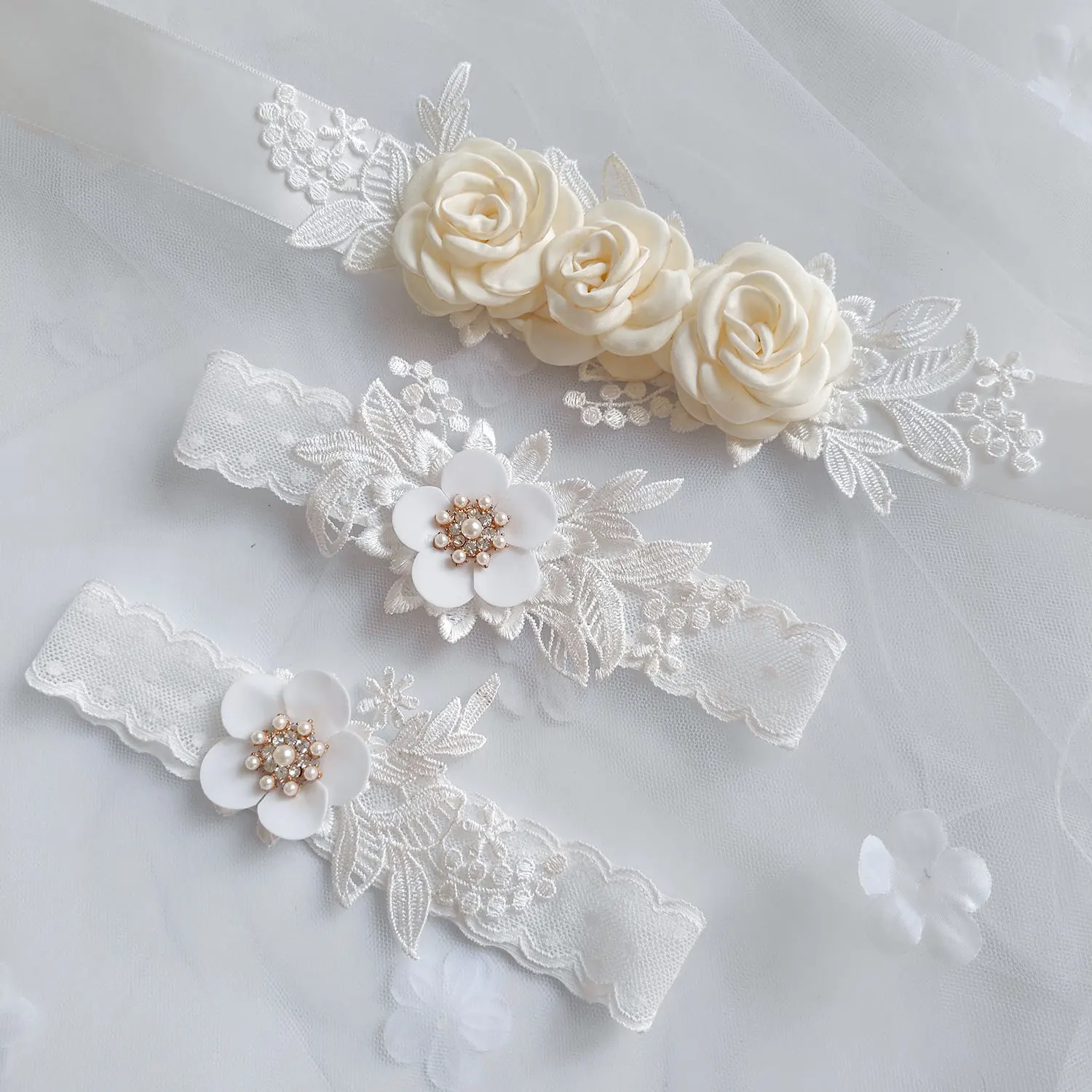 

2pcs Floral Wedding Garter White Flower Embroidery Bride Thigh Ring Women/Female Bridal Lace Leg Ring Loop Sexy Garters