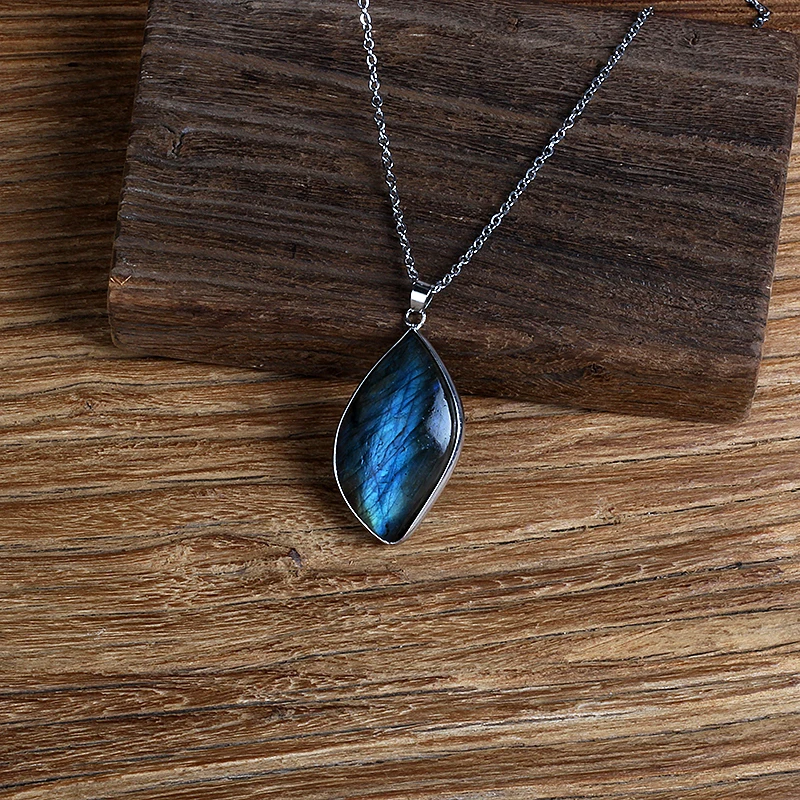 Labradorite Necklace Irregular Shape Unique Natural Stone Pendant Perfect For Crystal Meditation And Chakra Balancing Jewelry