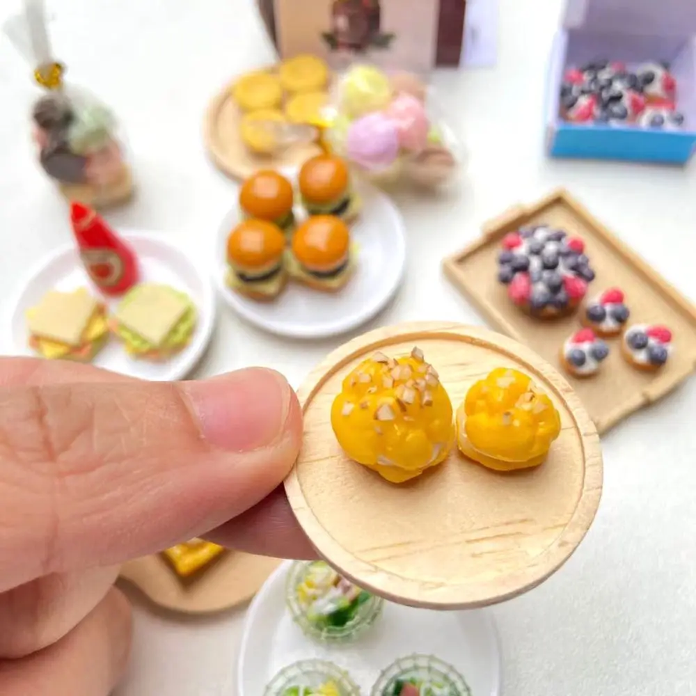 1 Set 1:12 Miniatur Hamburger Mini Obst Salat Pretend Lebensmittel für Blyth Barbies OB11 BJD Puppe Haus Küche Spielen Spielzeug zubehör