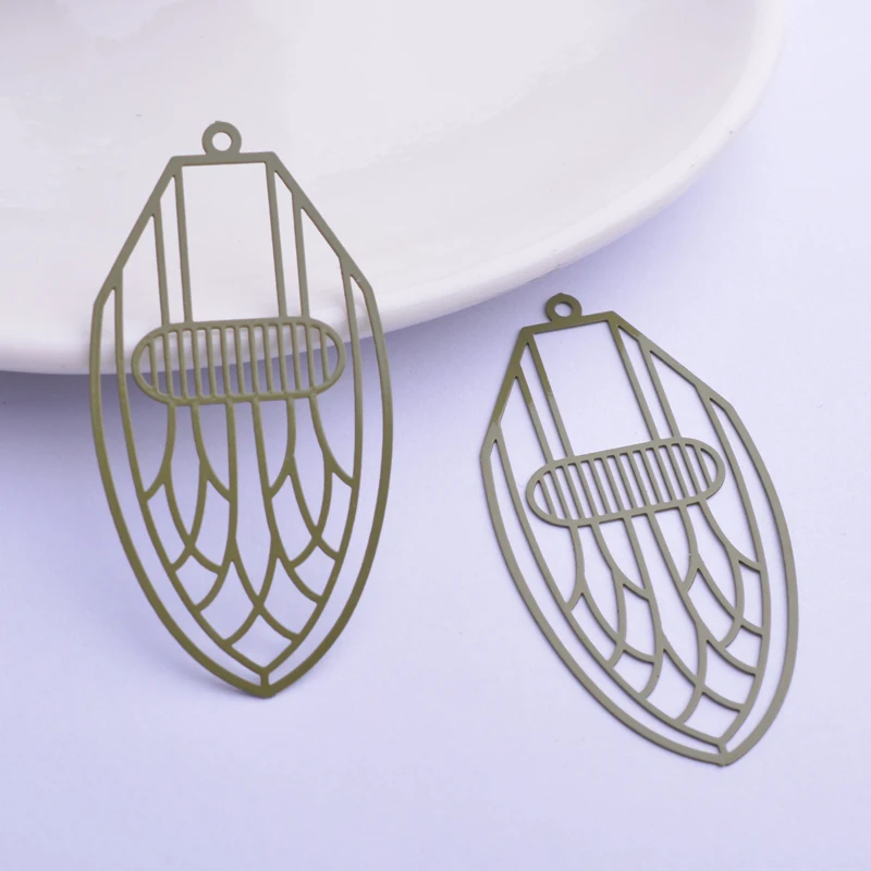 30 Stück AB6266 26*50mm Filigrane Ausgehöhlte Anhänger DIY Ohrring Anhänger Hängender Schmuck Dekoration – Detail 4