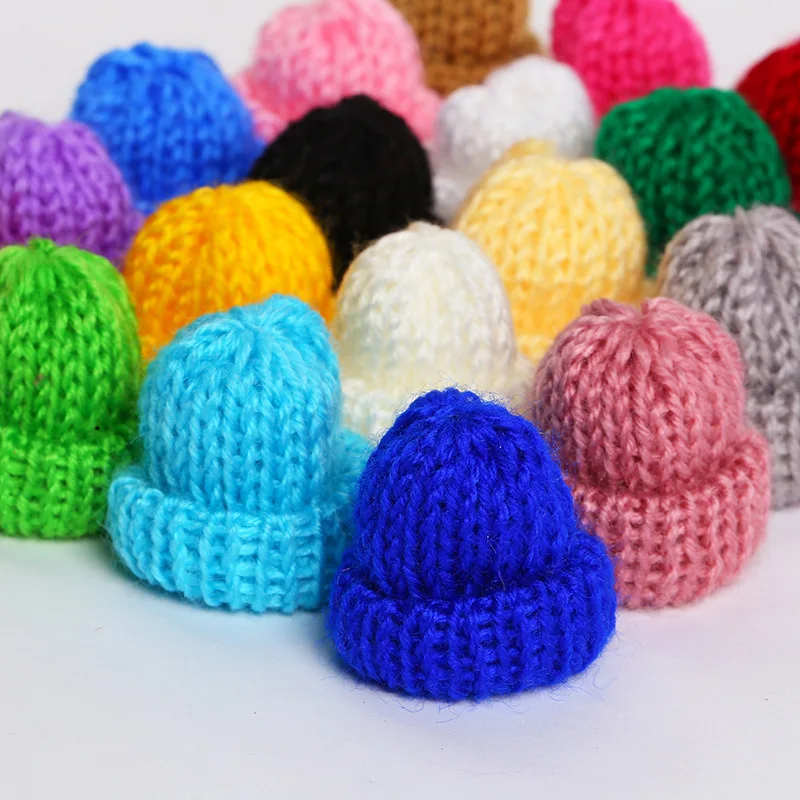 20-50Pcs Mini cappelli per maglieria in peluche bambole fai-da-te vestiti materiale per cucire manuale cappuccio abbigliamento arti accessori per