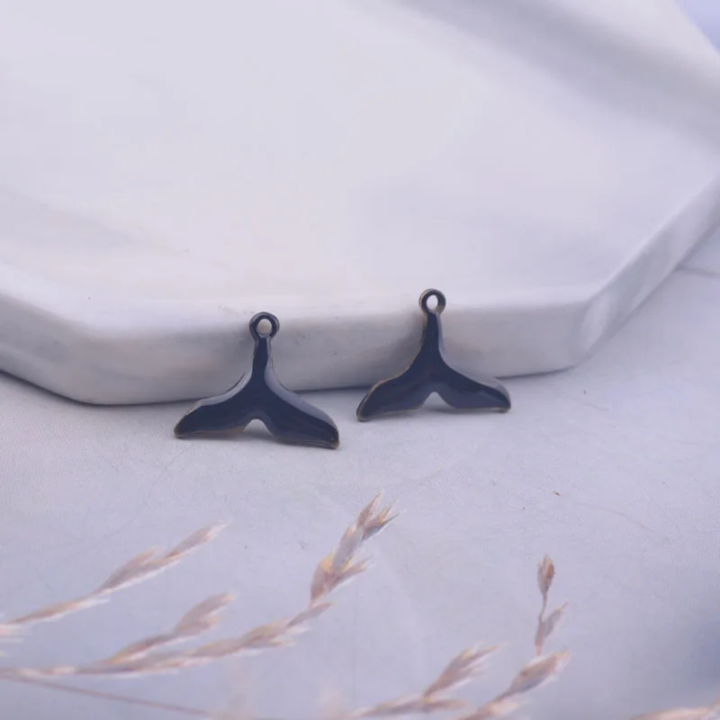30 Stück 9*12mm beidseitig emaillierte Fischschwanz-Anhänger aus Kupfer für DIY-Schmuckherstellung – Detail 8