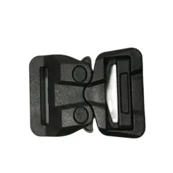 Boucle pour ceintures, colliers, laisses, porte-plaques et armure, bretelles, harnais, dispositifs de flottaison personnels