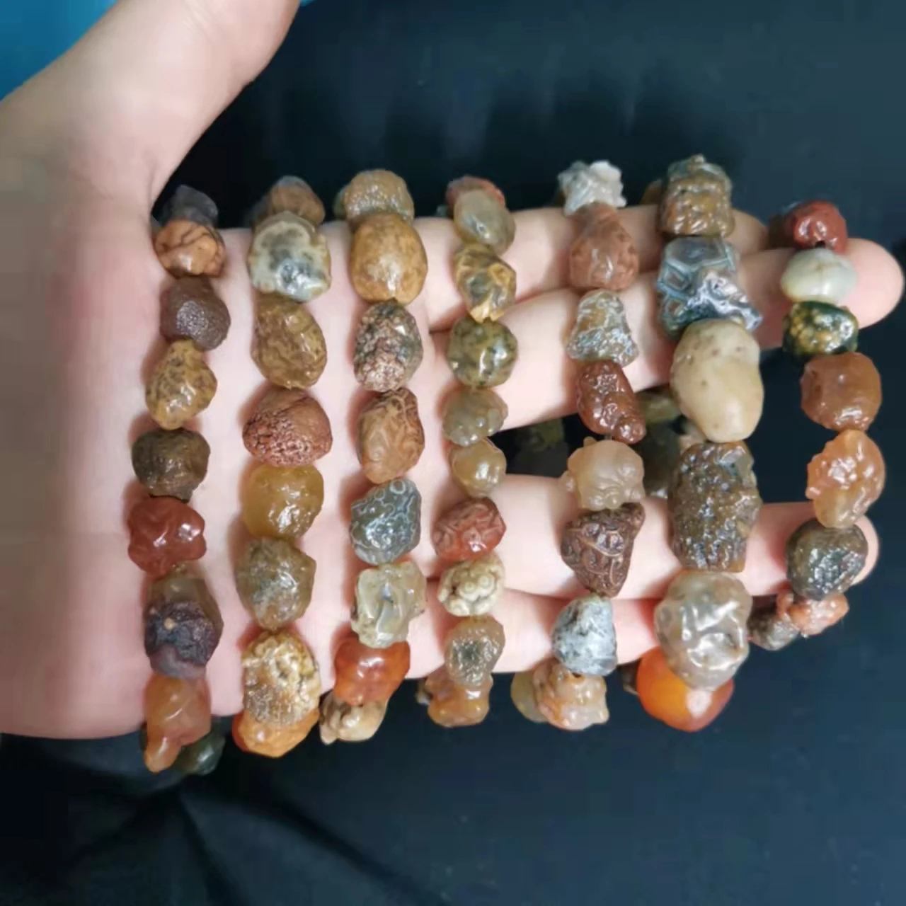 

1pcs/lot rare natural wonderful Gobi agate rough stone bracelet gemstone tendon raisin brain accessories gem jewelry Perfect