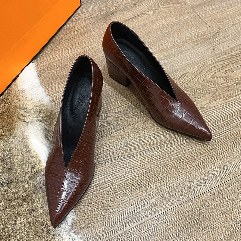 New Crocodile Pattern Designer Vintage Evening Shoes Ladies Fashion Pointed Toe V Cut Woman Shoes High Heel Pumps Sexy C325