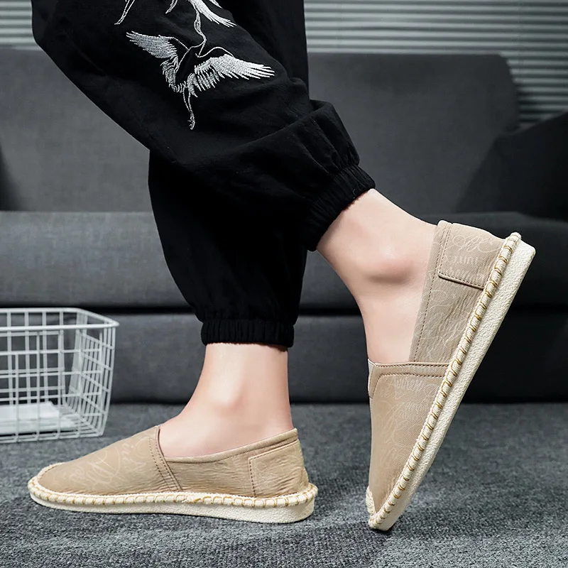 Men Casual Shoes 2021 Fashion Slip-On Moccasin Driving Shoes Soft Comfortable Breathable Flats Sneakers Black Gray Loafers