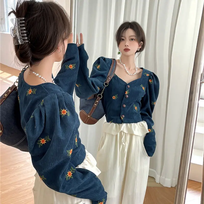 Shirts Women Floral Embroidery Design Soft Crops Chic Autumn Retro Street Elegant All-match Single Breasted Feminino Clothing