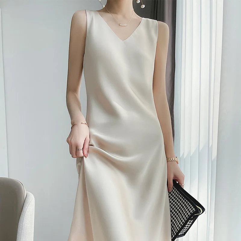 

2024 Elegant Women Dress Sexy V-Neck Sleeveless Korean Harajuku Satin Party Long Maxi Dress Casual Sundress Vestido Mujer