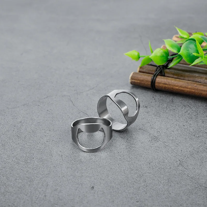 1Pcs Creative Practical Stainless Steel Silvery Beer Openers Finger Ring Fashion Novel Soda Drinks Open Lid Kitchen Tools