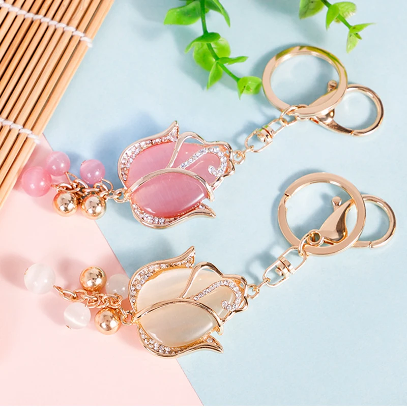 Exquisite Plant Series Crystal Keyring Ornaments Opal Tulip Shaped Flower Metal Keychain Bag Decoration Car Pendant Jewelry Gift