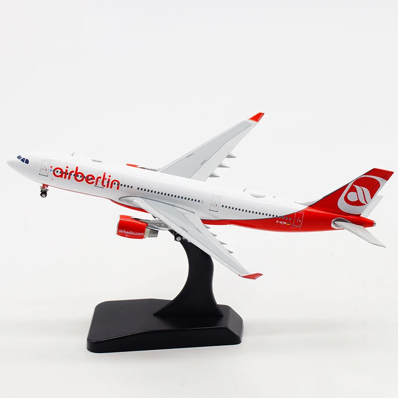 Diecast 1:400 Scale A330-200 D-ALPA Air Berlin Airline Air Way Alloy Metal Model Aircraft Plane Collectible Display Toys