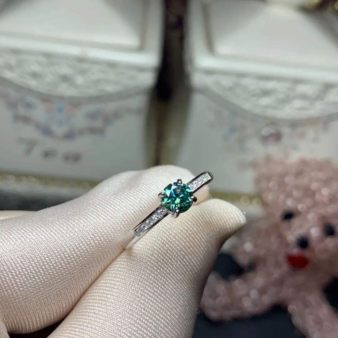 VVS Grade Green Moissanite Ring for Daily Wear 5mm 0.5ct Moissanite Silver Ring 925 Silver Moissanite Jewelry