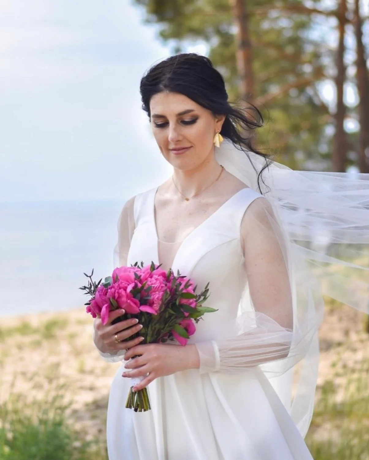 Vestido de casamento linha a com decote em v tanque ilusão tule manga cheia sem costas cetim trem simples vestido de noiva vestidos de novia customizee