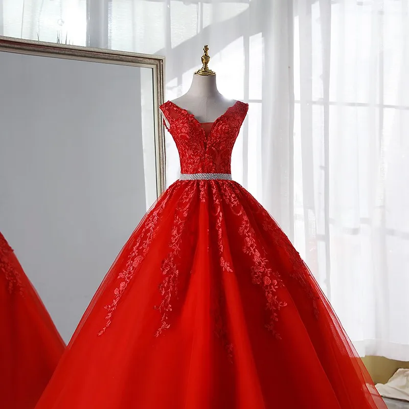 Robe de Mariée Sexy en Dentelle Rouge, Col en V, Dos aux, avec Traîne de Luxe de 50cm, Personnalisée