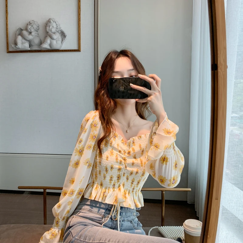 

Women Blouses 2020 New Autumn Short Square Neck French Cropped floral Blouse Long Sleeve One Word Collar Slim Chiffon Shirt