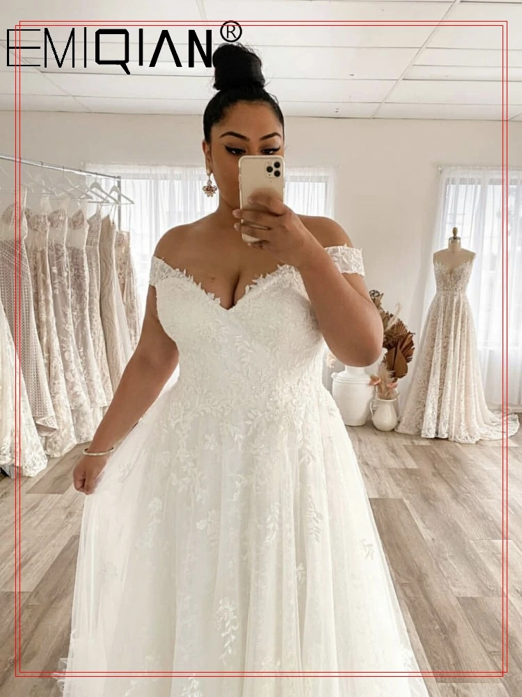 Wedding Dress Plus Size A-Line Off The Shoulder Lace Applique Tulle Backless Robe De Mariée Orienta Sweep Train Gown Custom Made