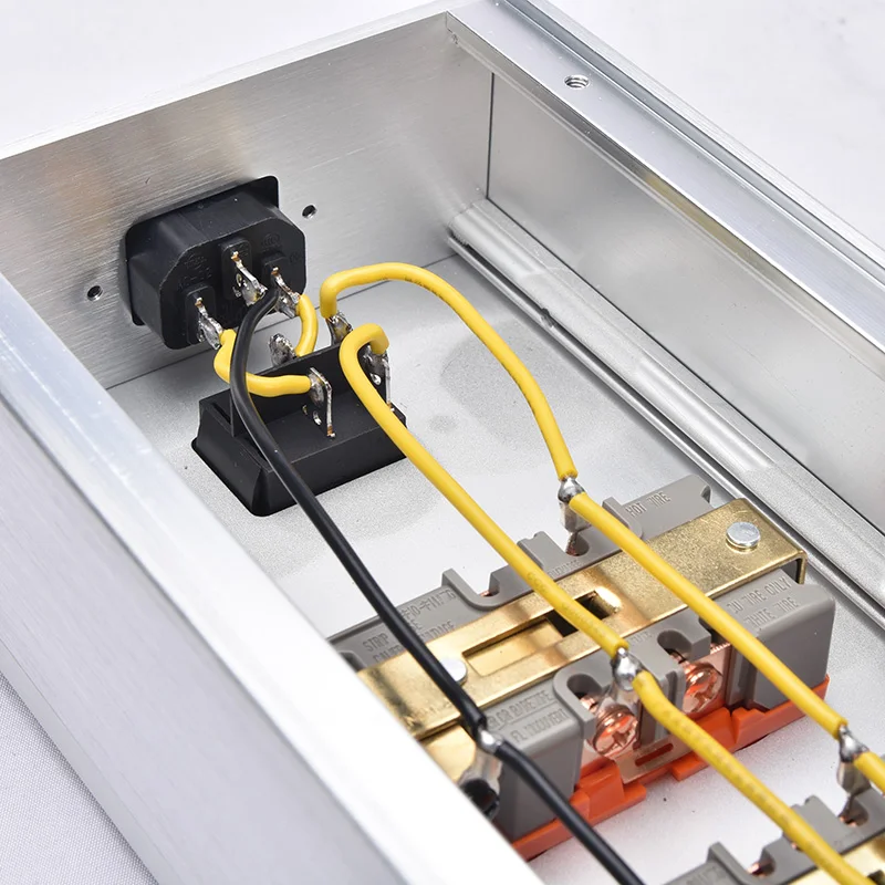 Nuovo arriva telaio in alluminio presa di corrente ca Standard americana per DAC AMP audio