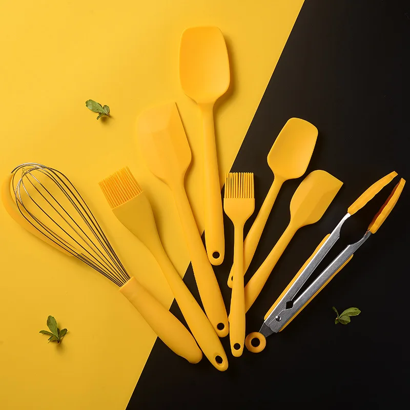 Silicone Baking Utensils Set Food Grade Non Stick Butter Scraper Brush Eggbeater Cake Baking Set With Storage Box Kitchen Tools