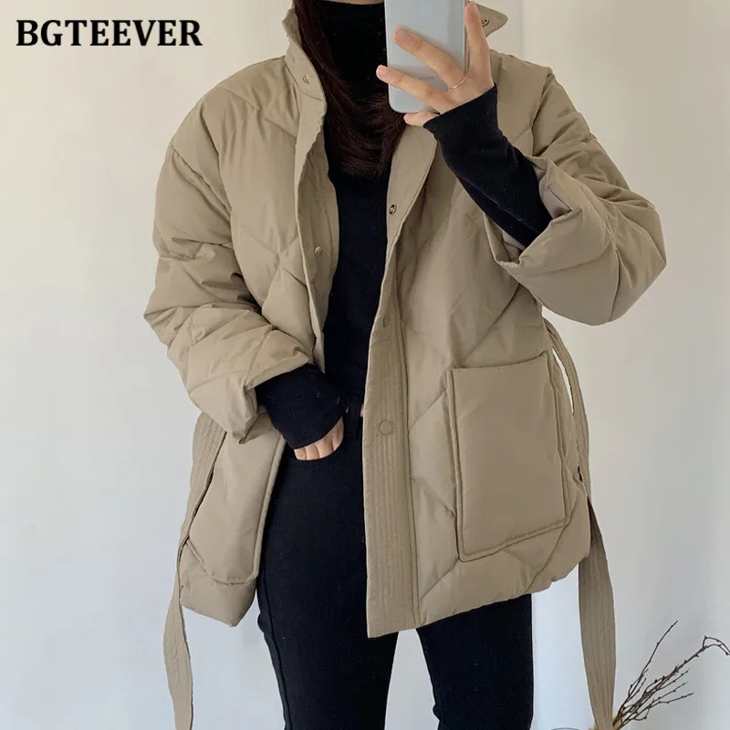 BGTEEVER-casacos acolchoados de algodão grosso para mulheres, peito único, zíperes, com cordões, Parkas femininas, gola de stand, inverno