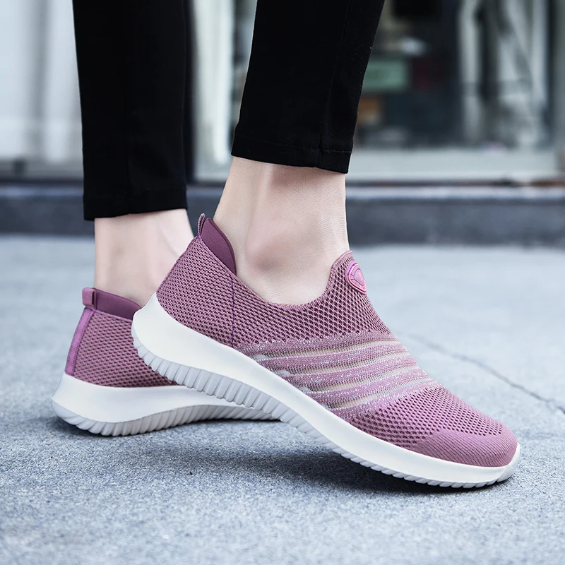 

2020 New Arrival Fashion Vulanized Flats Shoes Women Breathable Sneakers Lightweight Female Slip on Tenis Feminino Casual Shoes