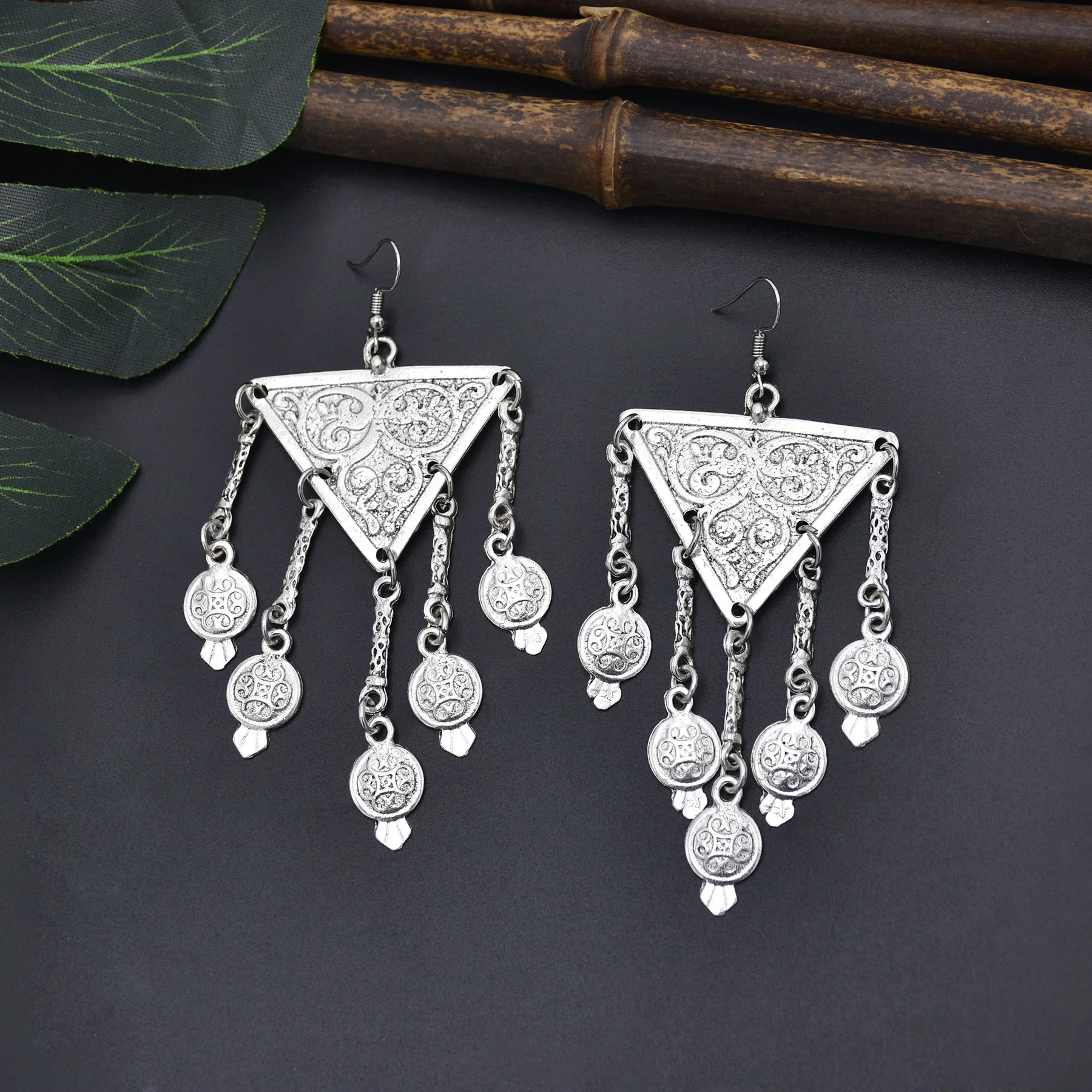 Boehamian Vintage Silver Color Metal Drop Earring Geometric Coin Tassel Earring Carved Flower Bridal Wedding Party Jewelry Gift