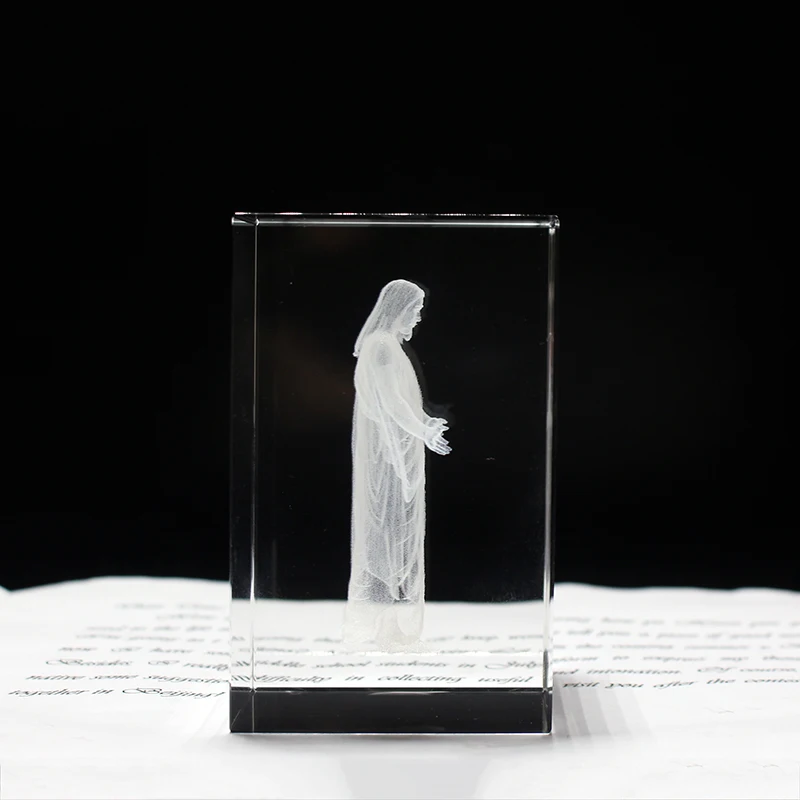 Church Souvenirs Crystal Cube Jesus 3D Quartz Crystals Laser Engraved Jesus Holy Statues Christian Decoration