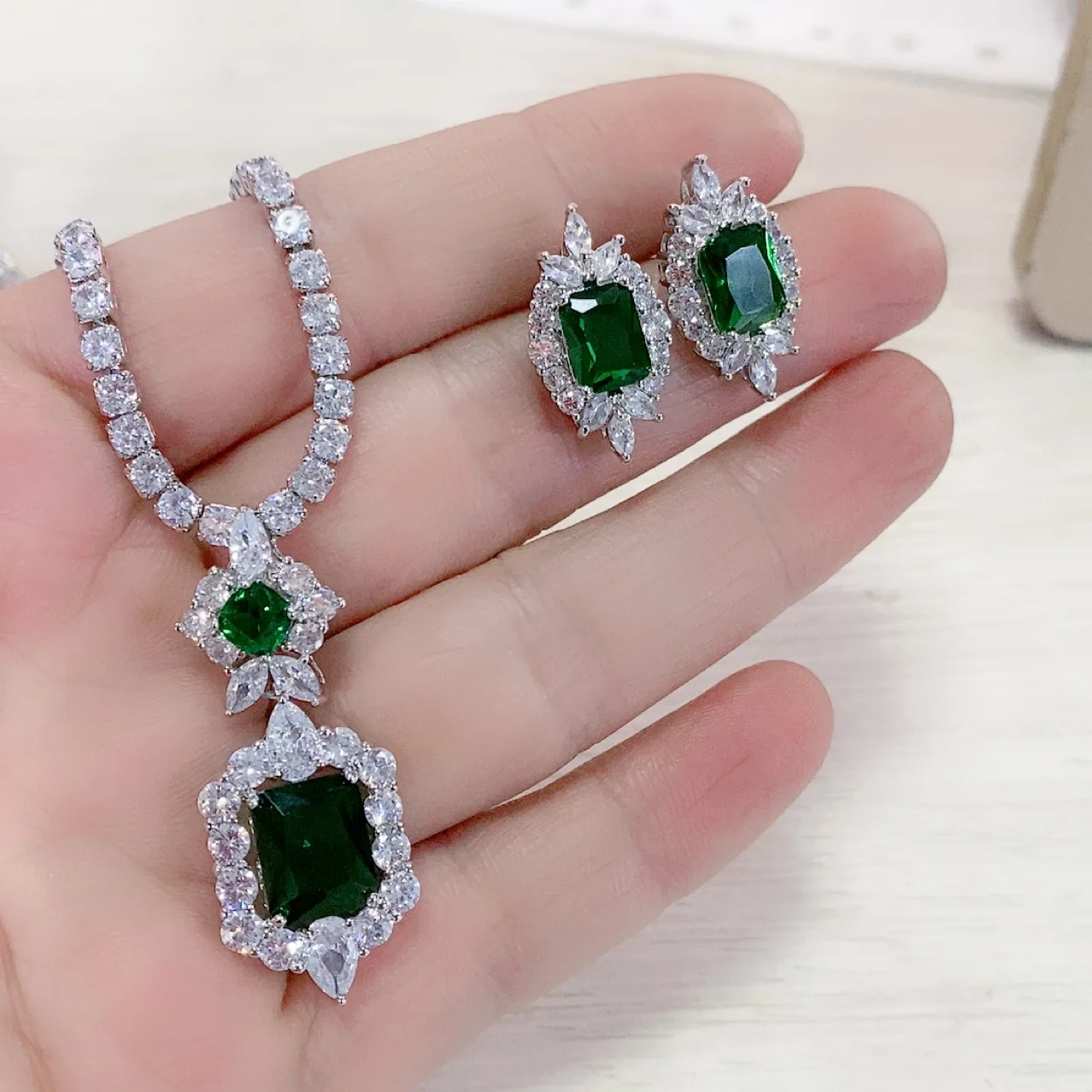 Trendy Lab Emerald Jewelry set White Gold Filled Promise Party Wedding Earrings Necklace For Women Bridal Gemstone Jewelry