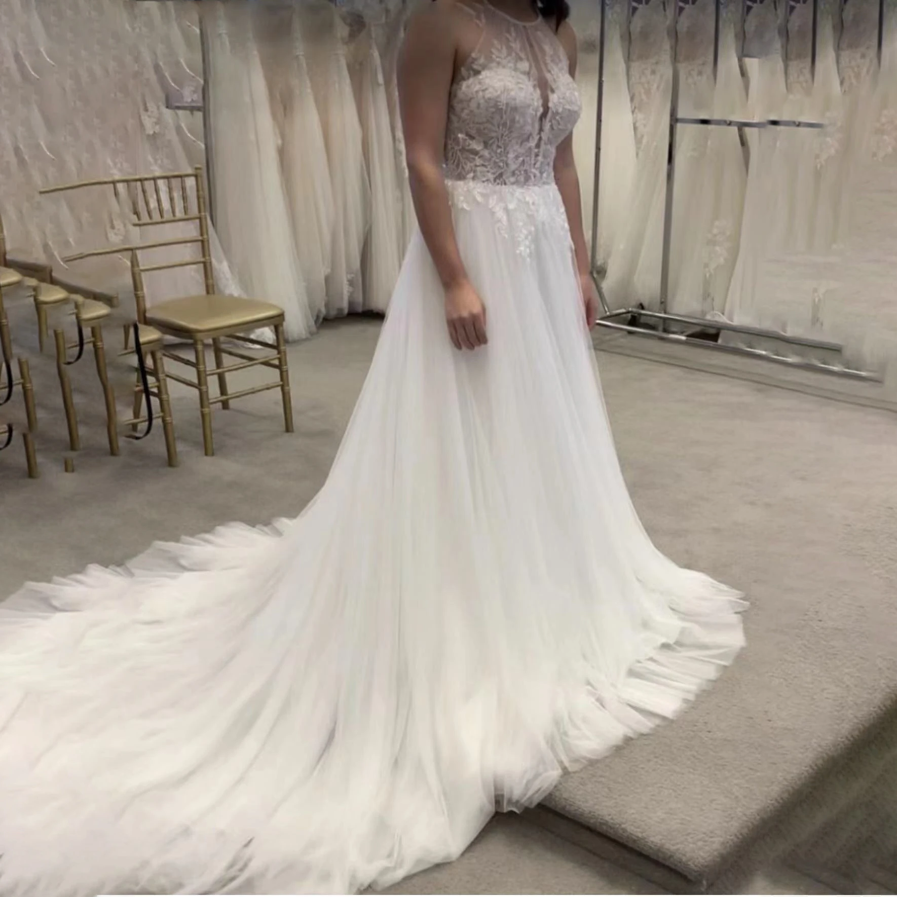 Vestidos De novia románticos con apliques De encaje, línea A, elegantes vestidos De novia con cuello redondo, tul con Espalda descubierta, vestidos De novia De boda hechos por el cliente