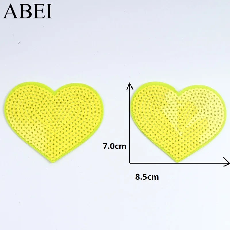 10pcs Big Sequined Heart Patch Iron On Glitter Stickers For Sweaters Dress Shirts DIY Sewing Fabric Appliques Garments Badge