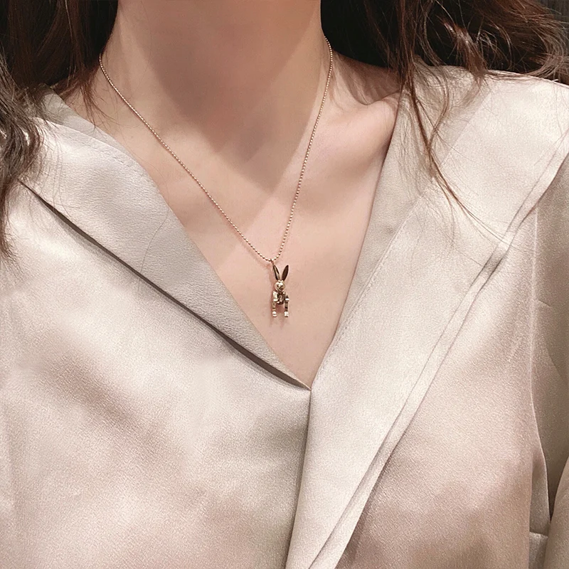 YUN RUO 18 K Gold Plated Cute Mobile Rabbit Pendant Necklace Woman Fashion Titanium Steel Jewelry Gift Never Fade Hypoallergenic