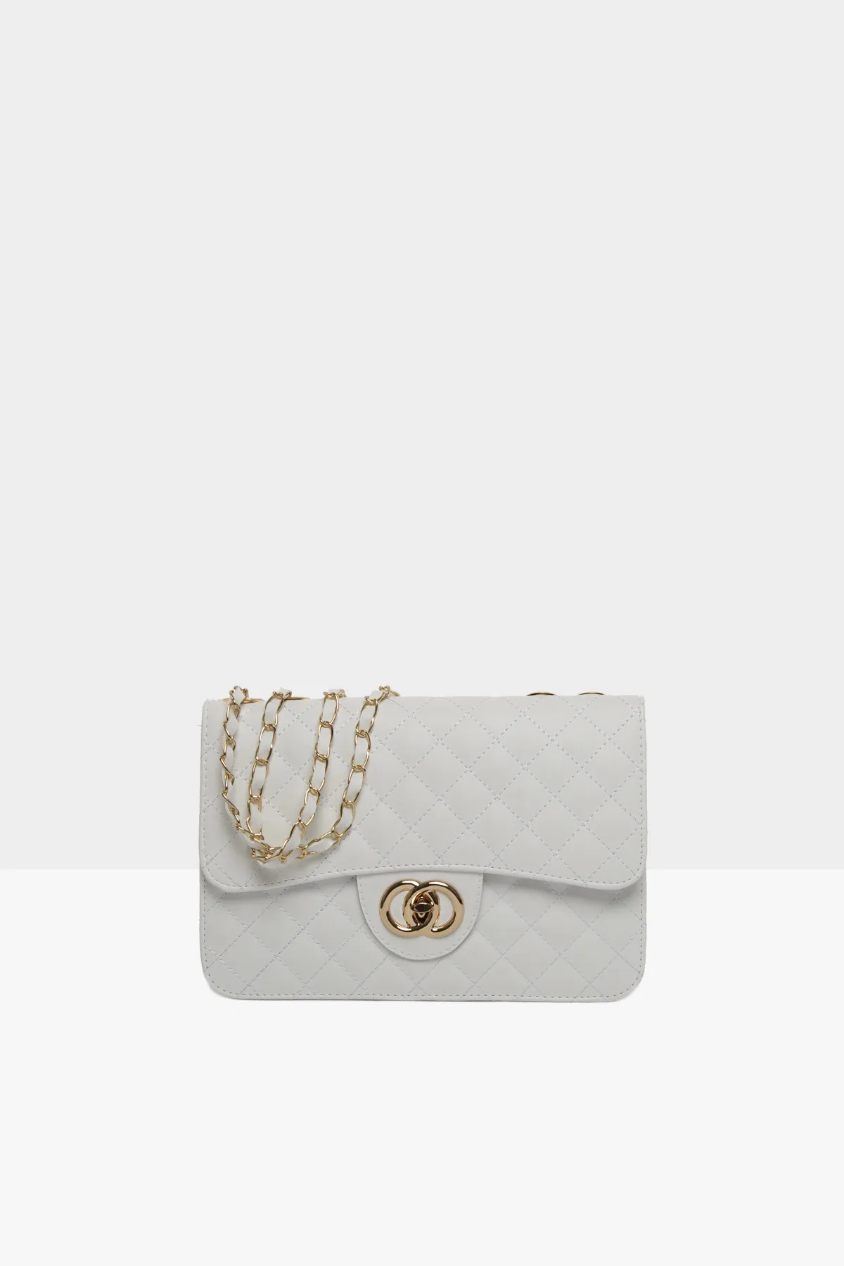 White Women \'S Quilted Chain Box Bag