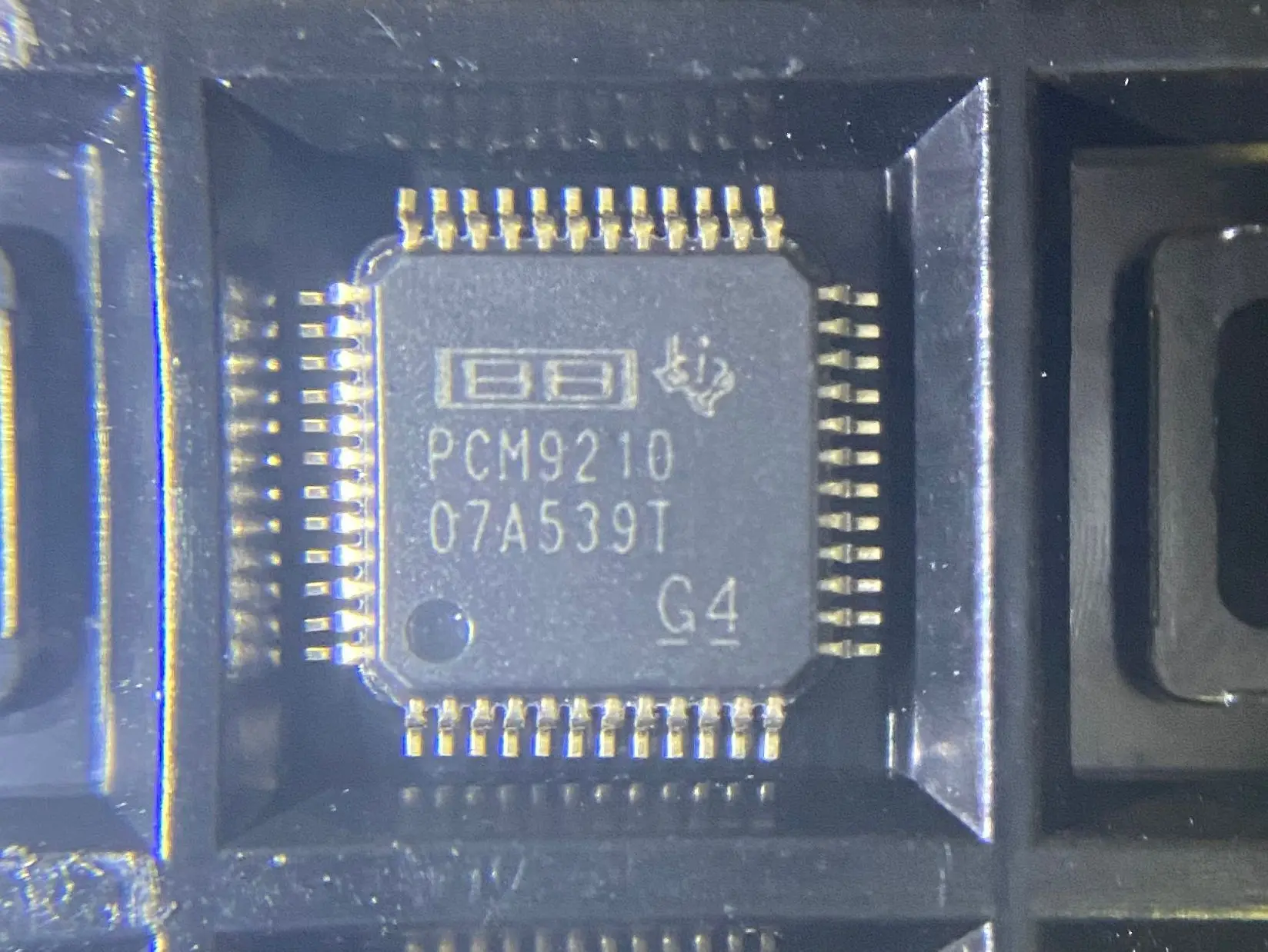 5PCS  New original  PCM9210 PCM9210PTR PCM9211PTR PCM9211 audio processing IC chip SMD LQFP-48 package