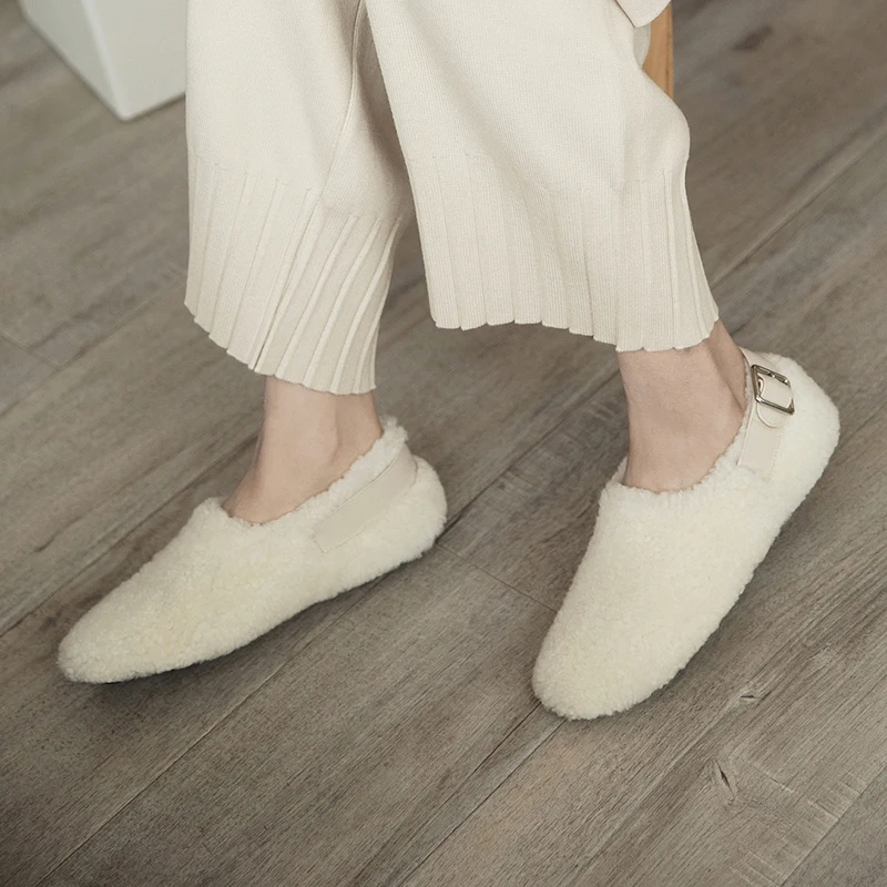 Plus Size 34-40 2020 Winter Fashion Women Shallow Flats Shearling Warm Loafers White Furry Driving Shoes Autumn Black Moccasins