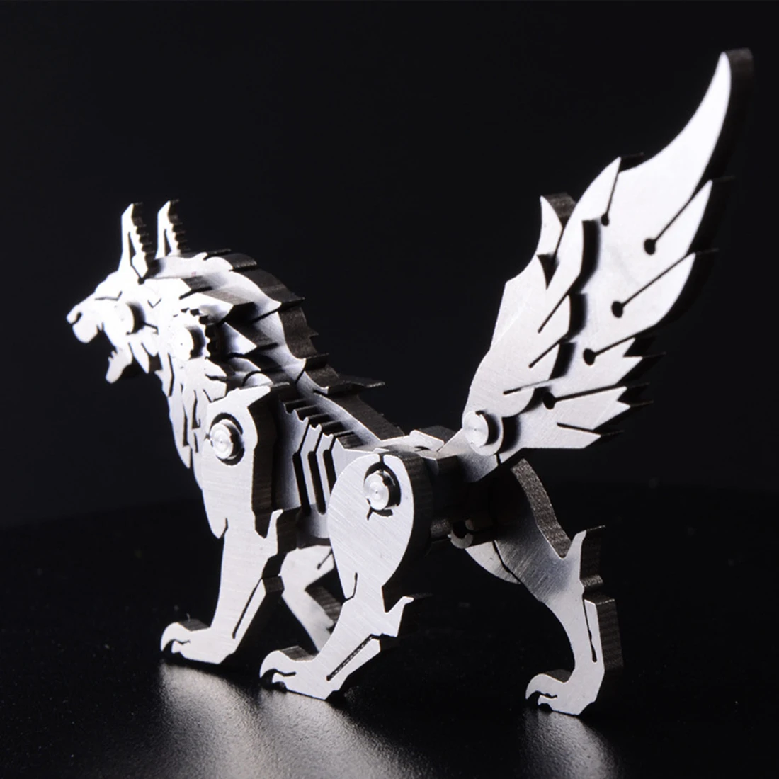 

DIY Assemble Model Kit 3D Stainless Steel AssemblyDetachable Wild Wolf Model Puzzle Home Office Table Ornaments Gift