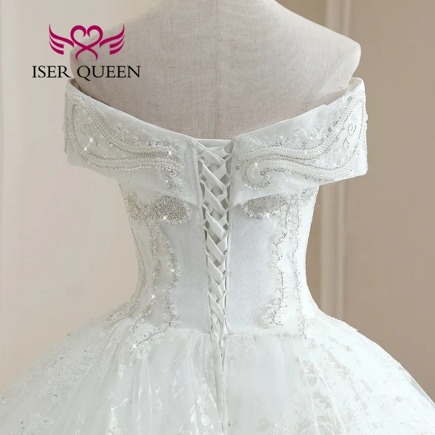 ที่กําหนดเองปิดไหล่แขนสั้นยุโรปชุดแต่งงานไข่มุกลูกปัด Bright ลูกไม้ Appliques ชุดบอลชุดเจ้าสาว WX0256