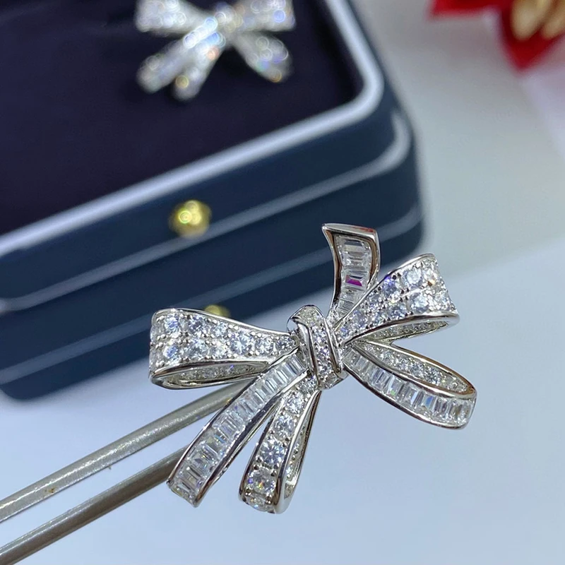 Luomansi Super Flashing Bow Diamond S925 Silver Earrings Fine Jewelry Wedding Party Birthday Romantic Woman Gift