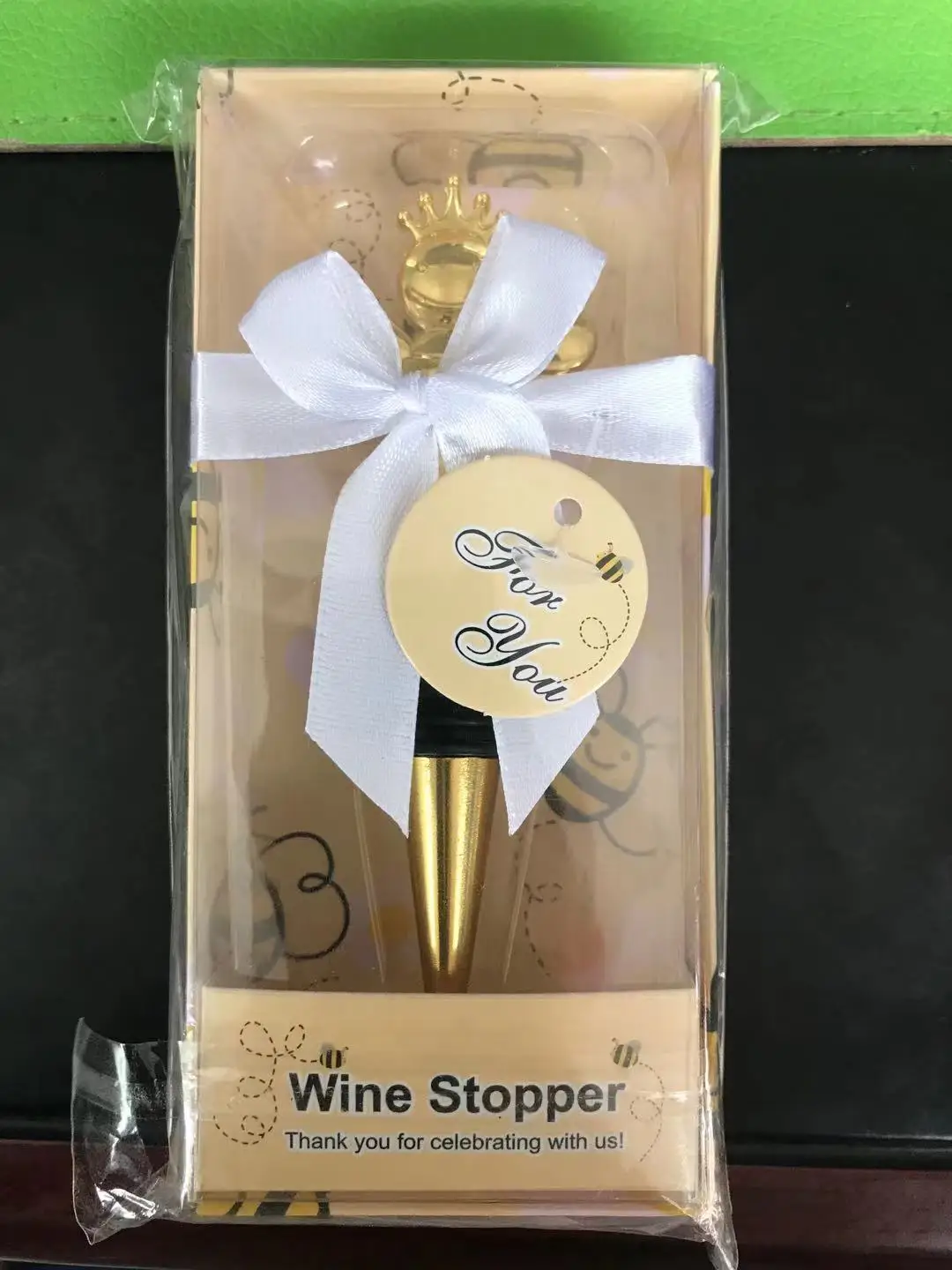 

Free shipping 20pcs/lot Baby showers golden "Meant to Bee" wine stoppers