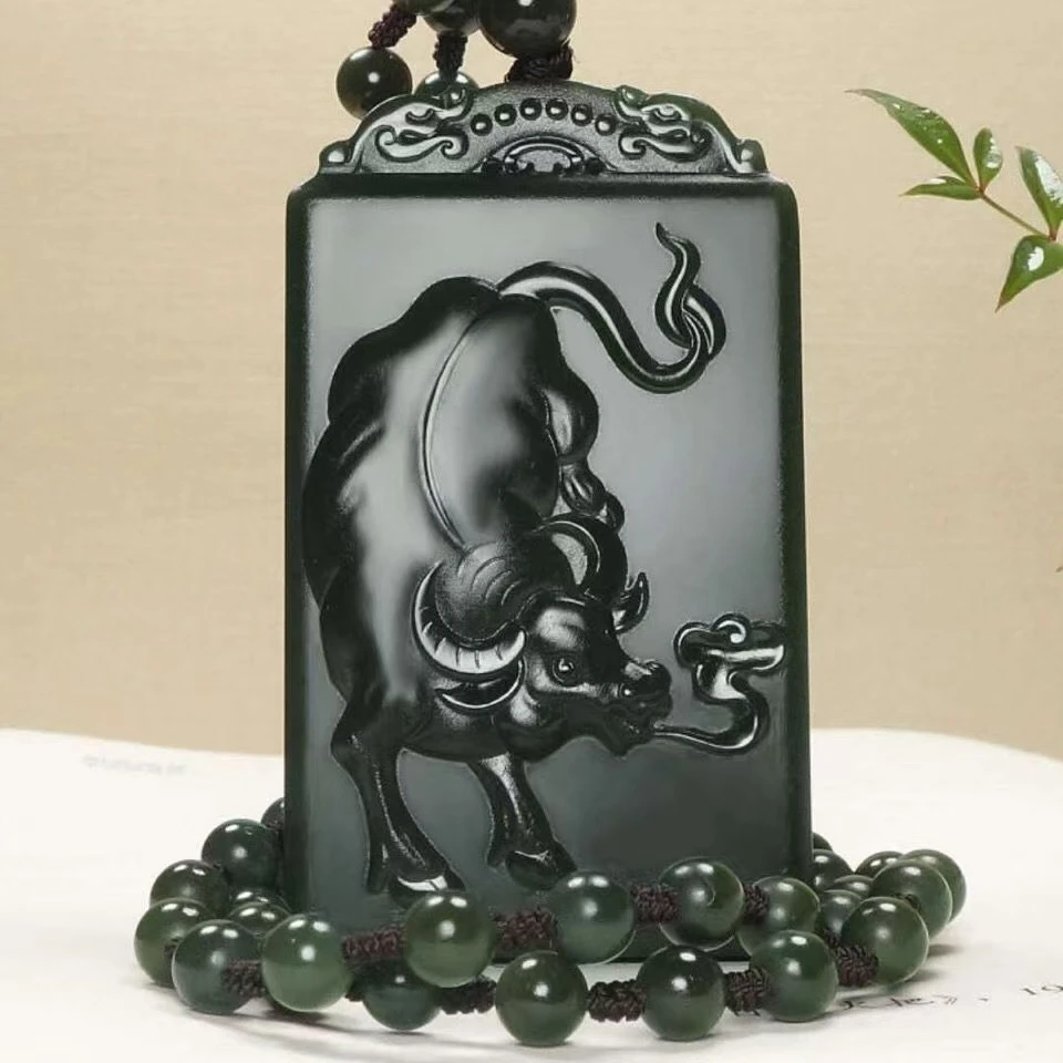 Quality Bottle Green Jade Pendant Amulet Ox Design Lucky Bless Chinese Zodiac 12 Animal Years